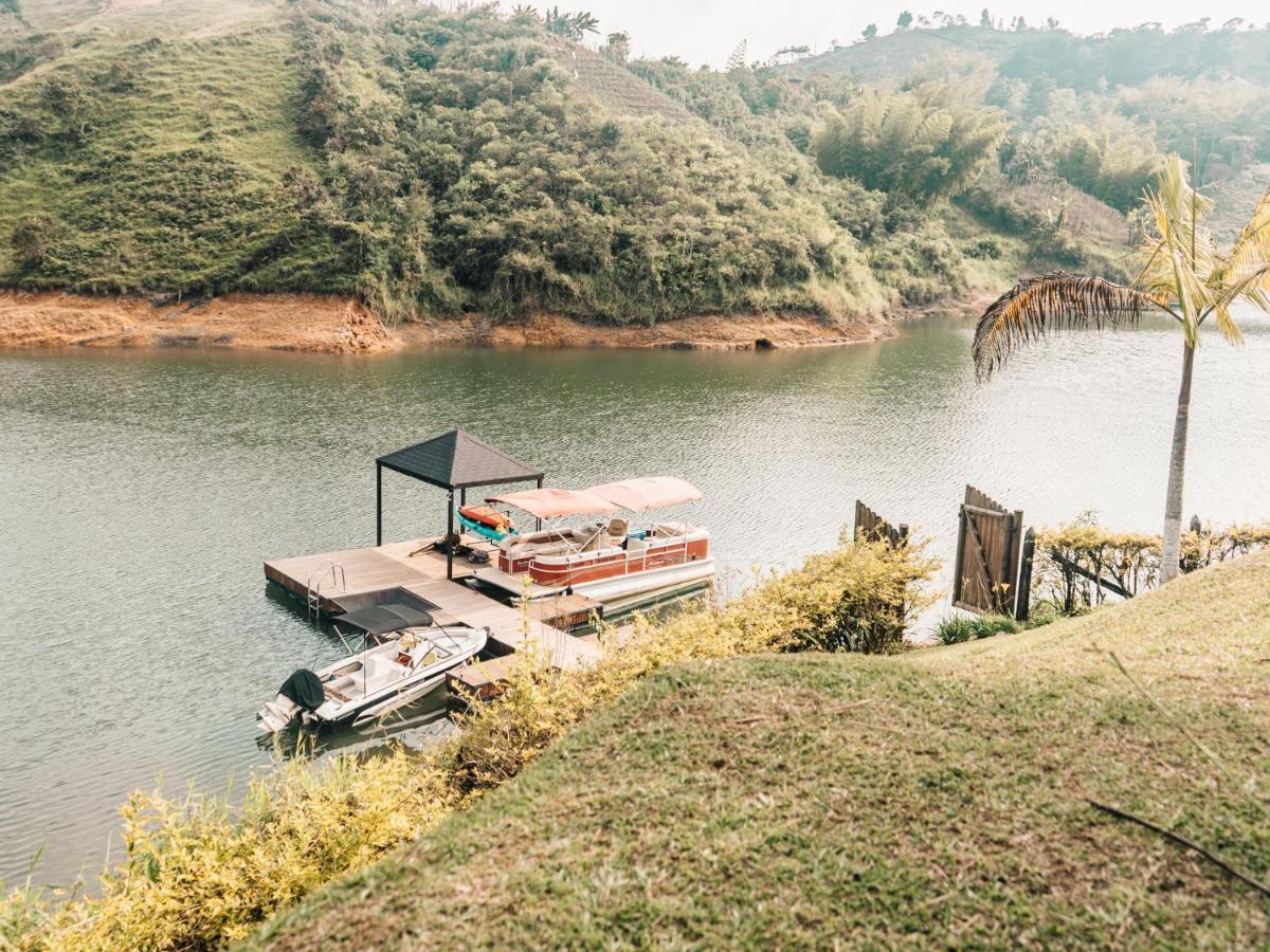 Volare Guatape Isla Hostel Luaran gambar