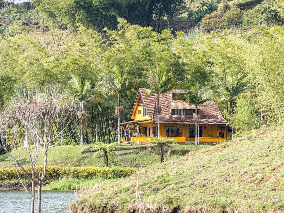 Volare Guatape Isla Hostel Luaran gambar